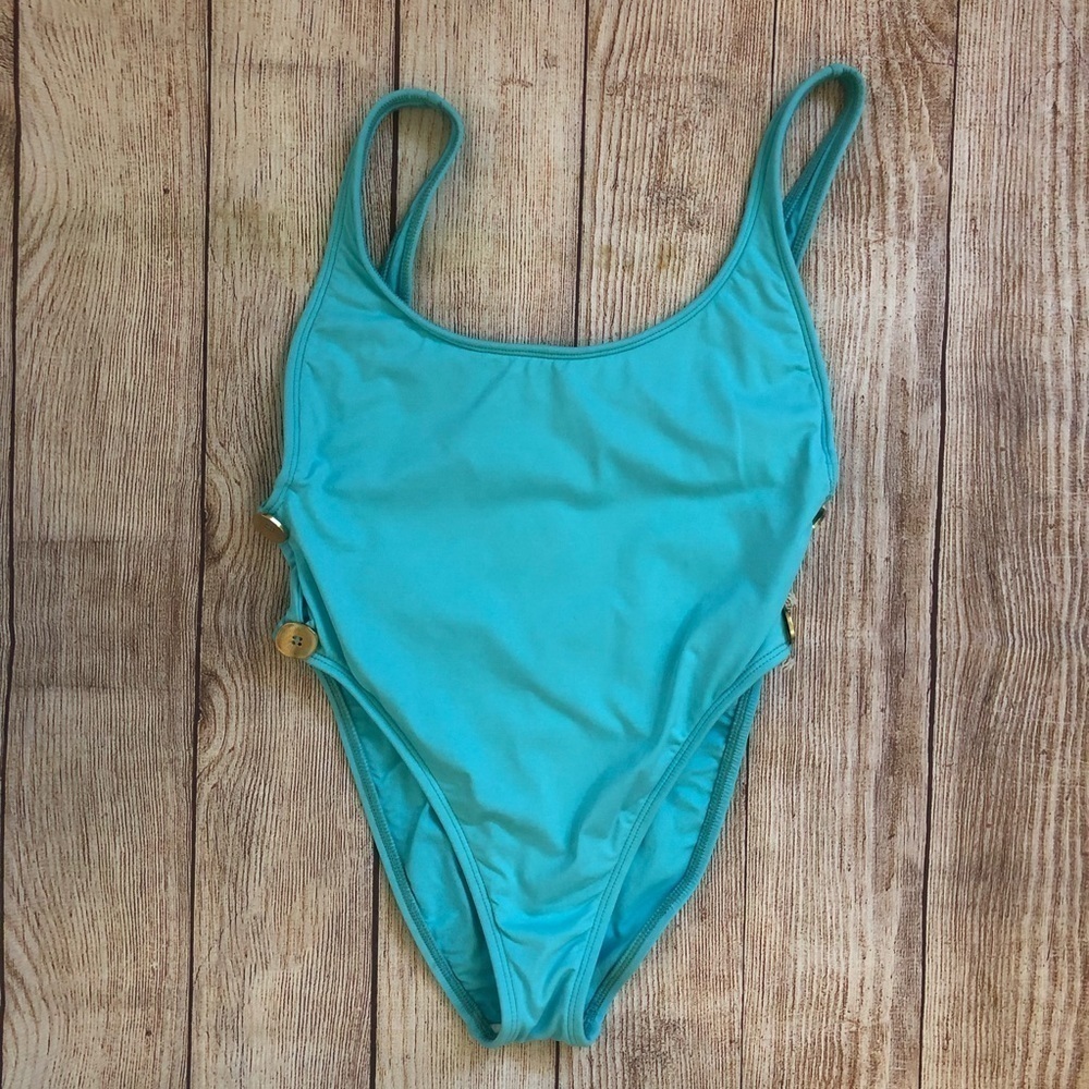La Blanca One Piece